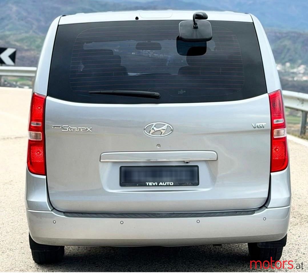 2012' Hyundai photo #6