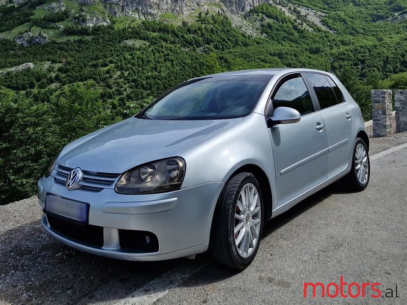 2005' Volkswagen Golf photo #5