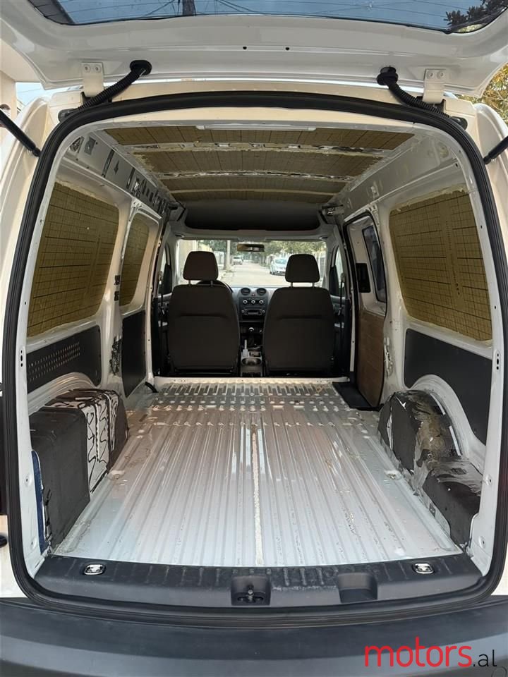 2014' Volkswagen Caddy photo #5