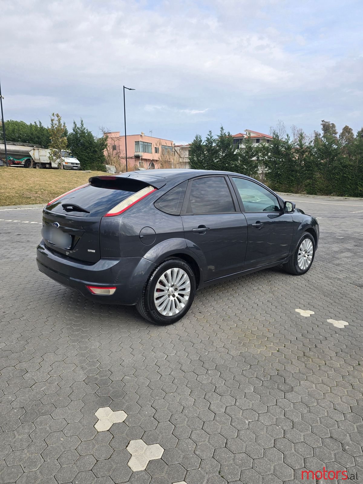 2010' Ford Focus photo #3