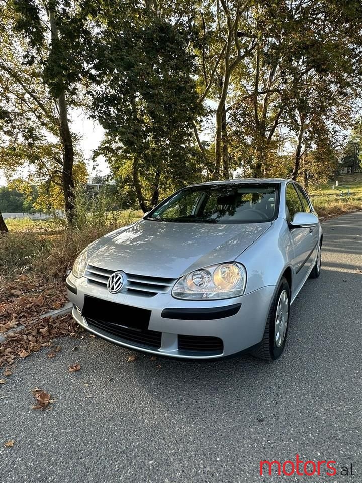2005' Volkswagen Golf photo #1