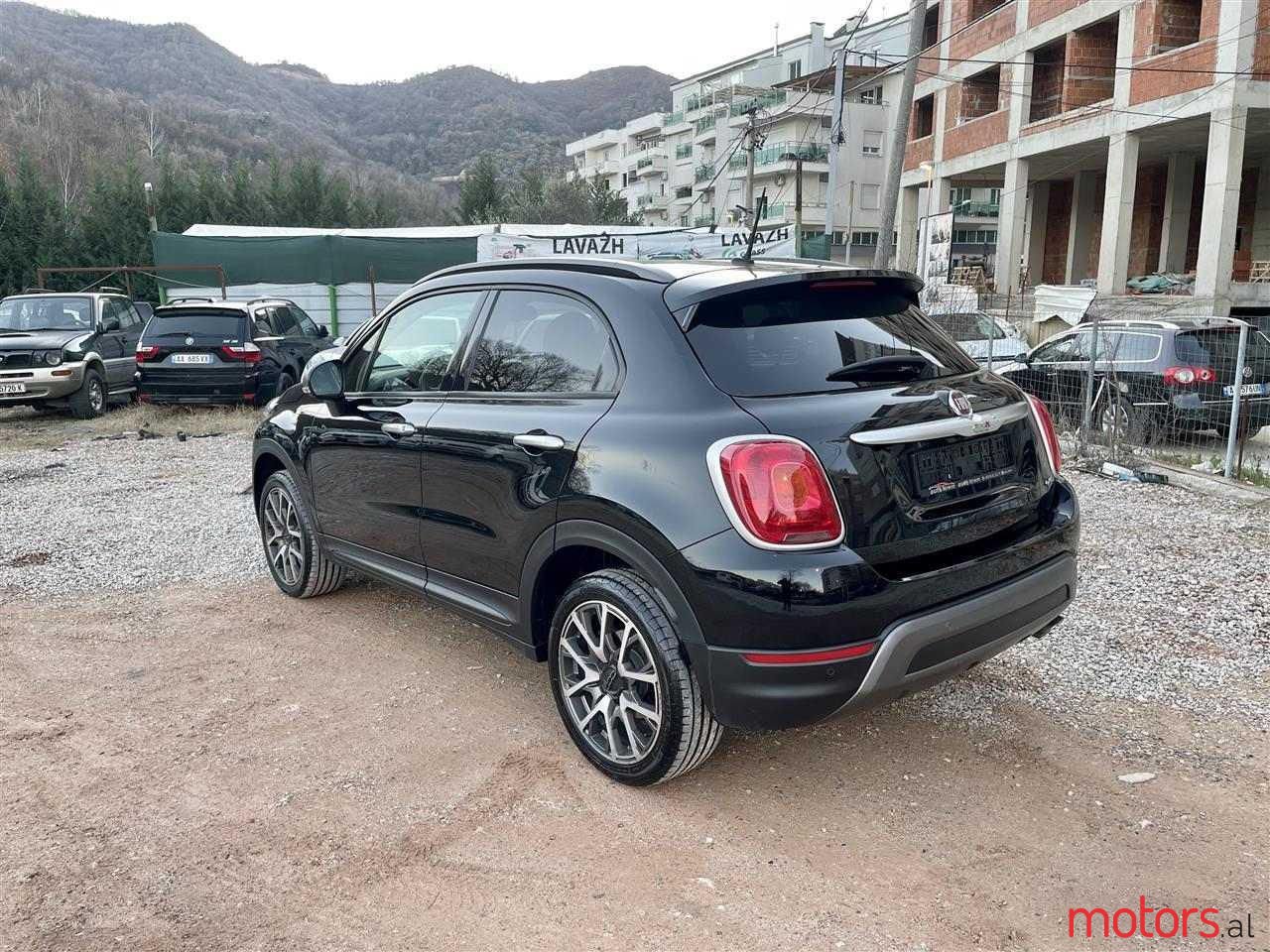2016' Fiat 500X photo #3