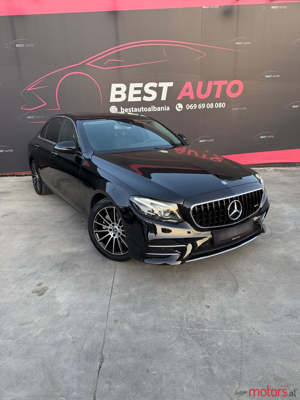 2017' Mercedes-Benz E 220 photo #1