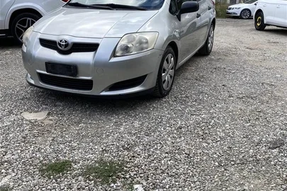 2007' Toyota Auris