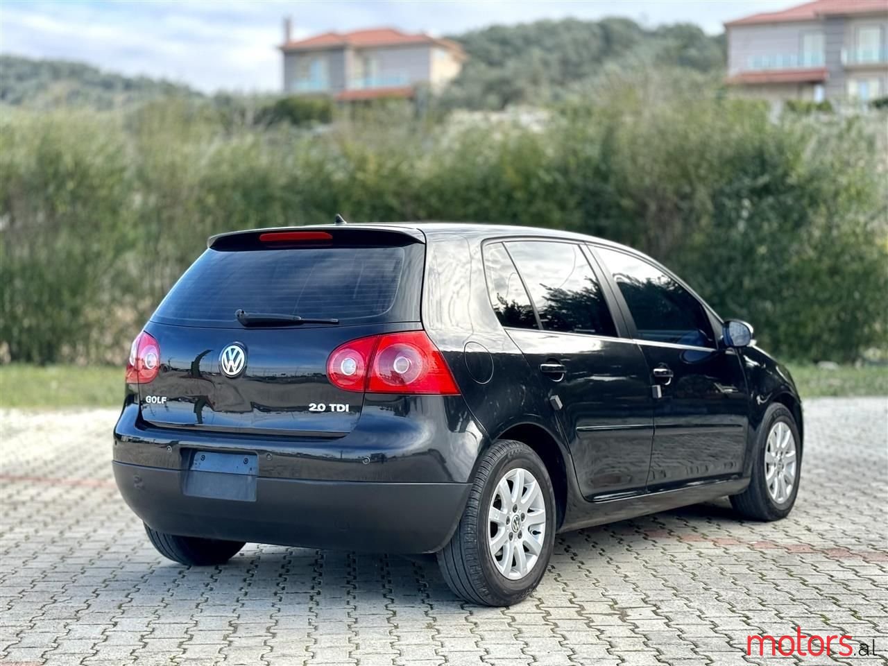 2009' Volkswagen Golf photo #6