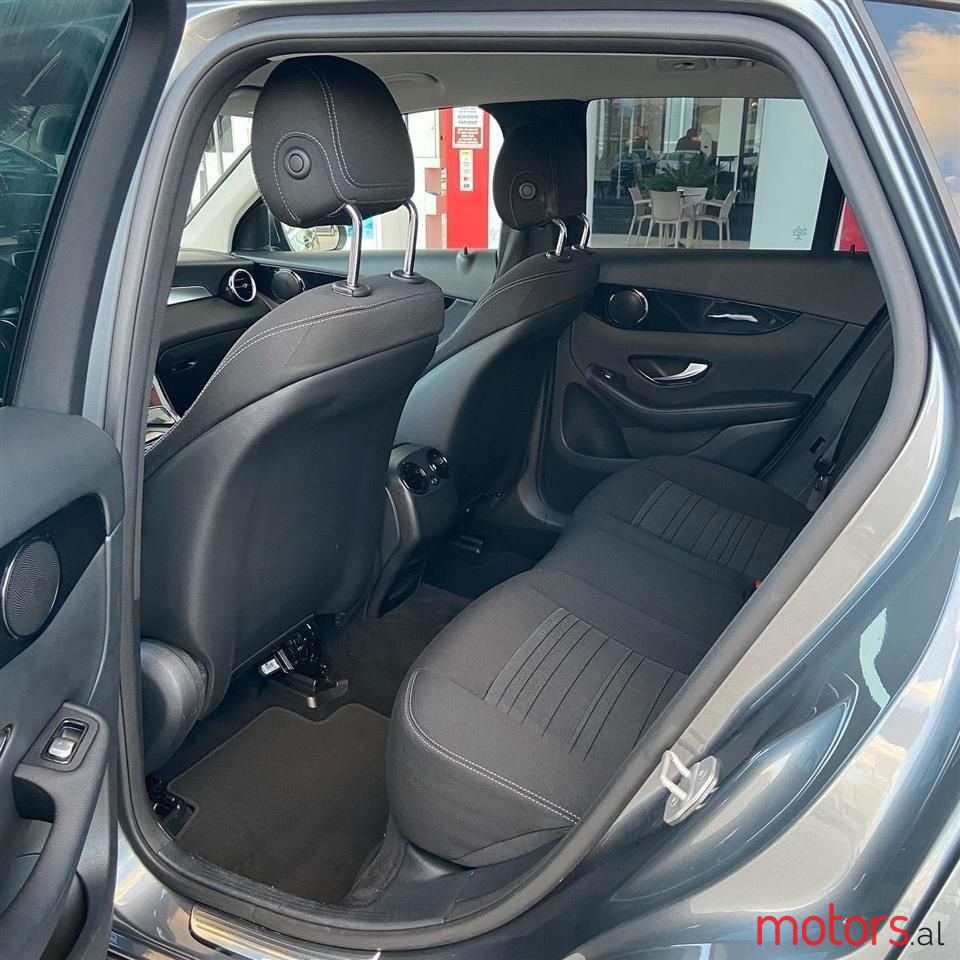 2015' Mercedes-Benz GLC 220 photo #6