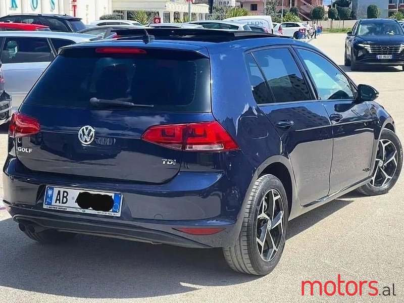 2016' Volkswagen Golf photo #4