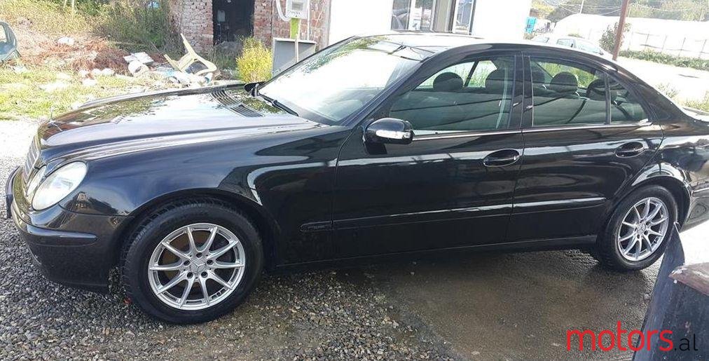 2005' Mercedes-Benz E 200 photo #1