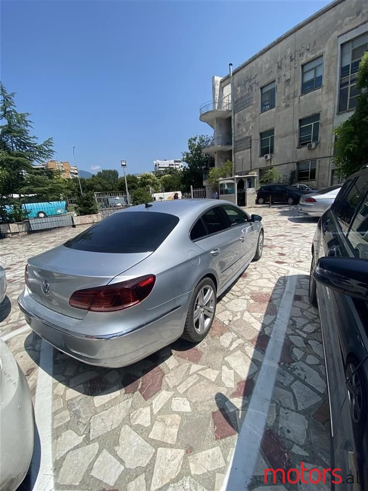 2013' Volkswagen photo #5