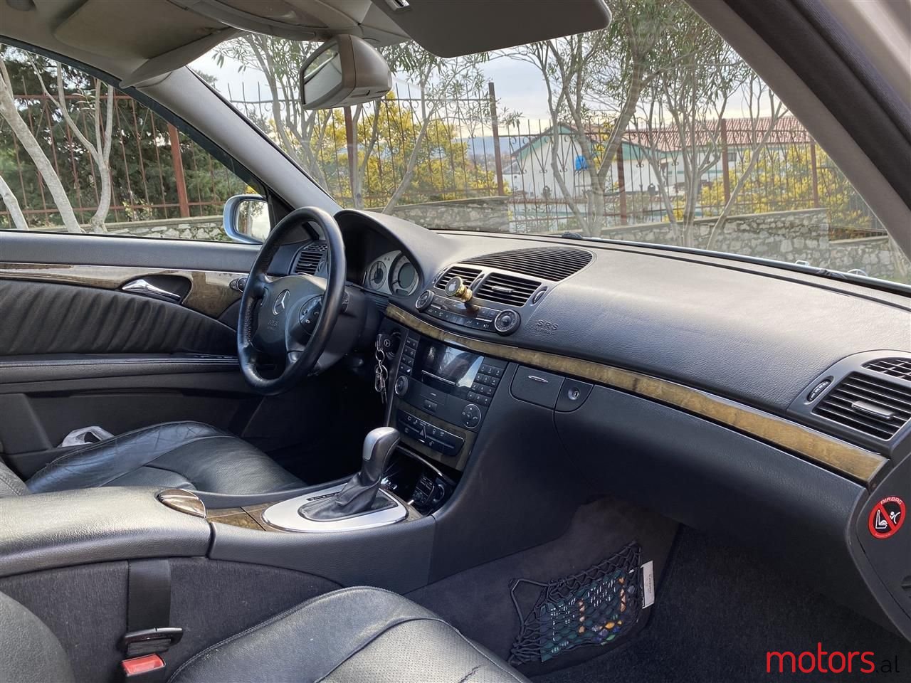 2004' Mercedes-Benz E 270 photo #5