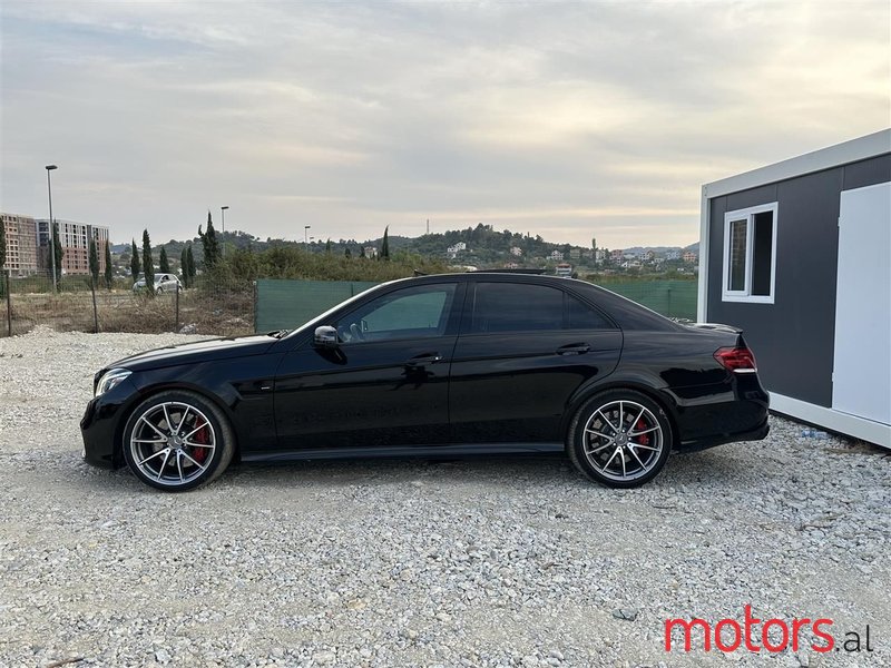 2015' Mercedes-Benz E 63 AMG photo #5