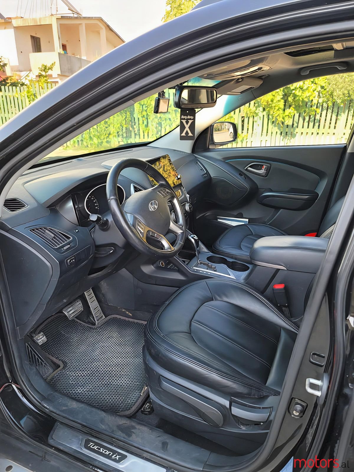 2009' Hyundai Tucson photo #2