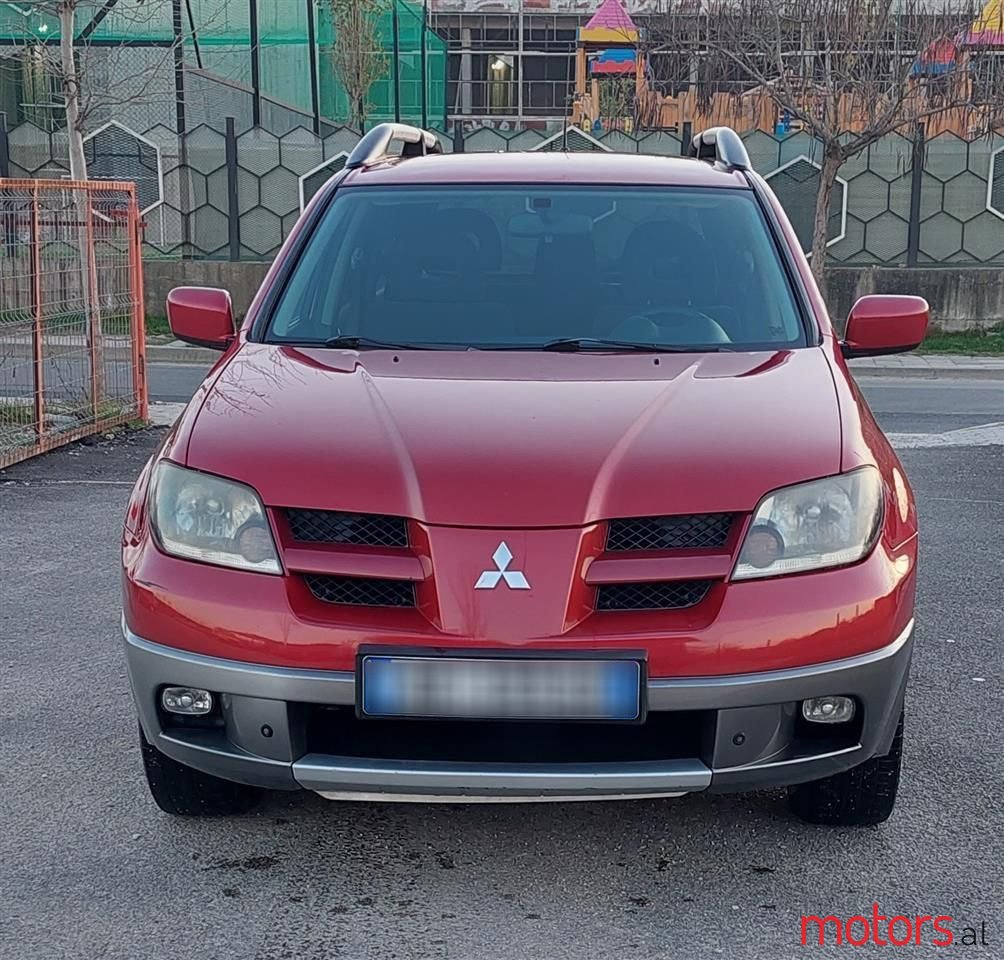 2004' Mitsubishi Outlander photo #1