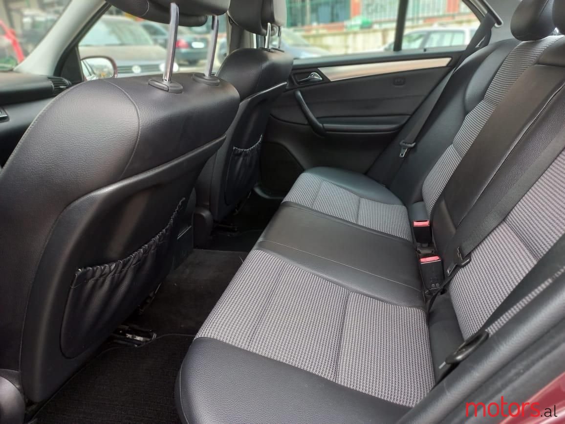 2006' Mercedes-Benz C 220 photo #2