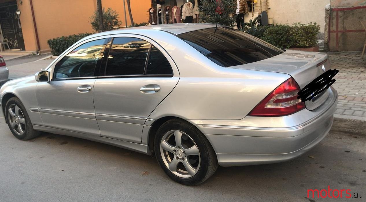2002' Mercedes-Benz C 200 photo #1