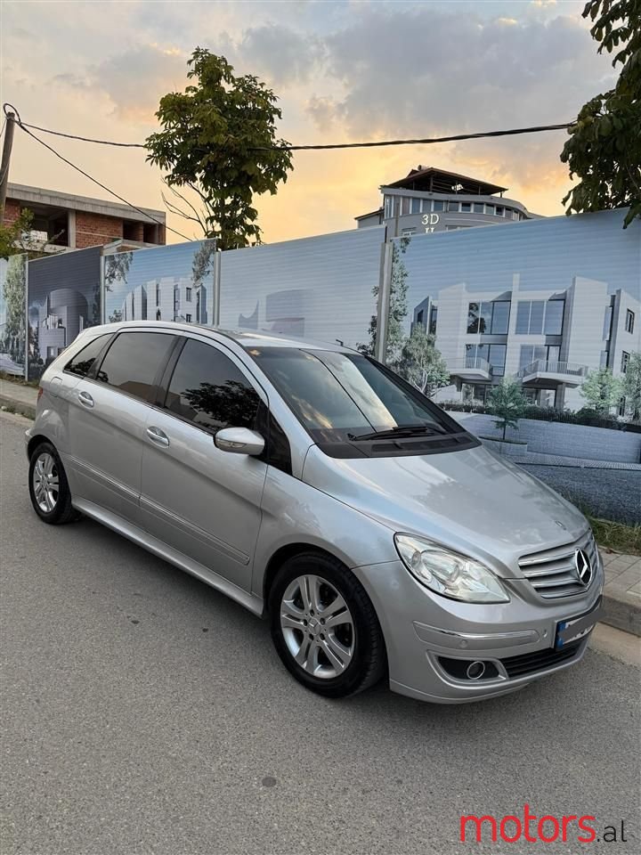 2005' Mercedes-Benz B 180 photo #1