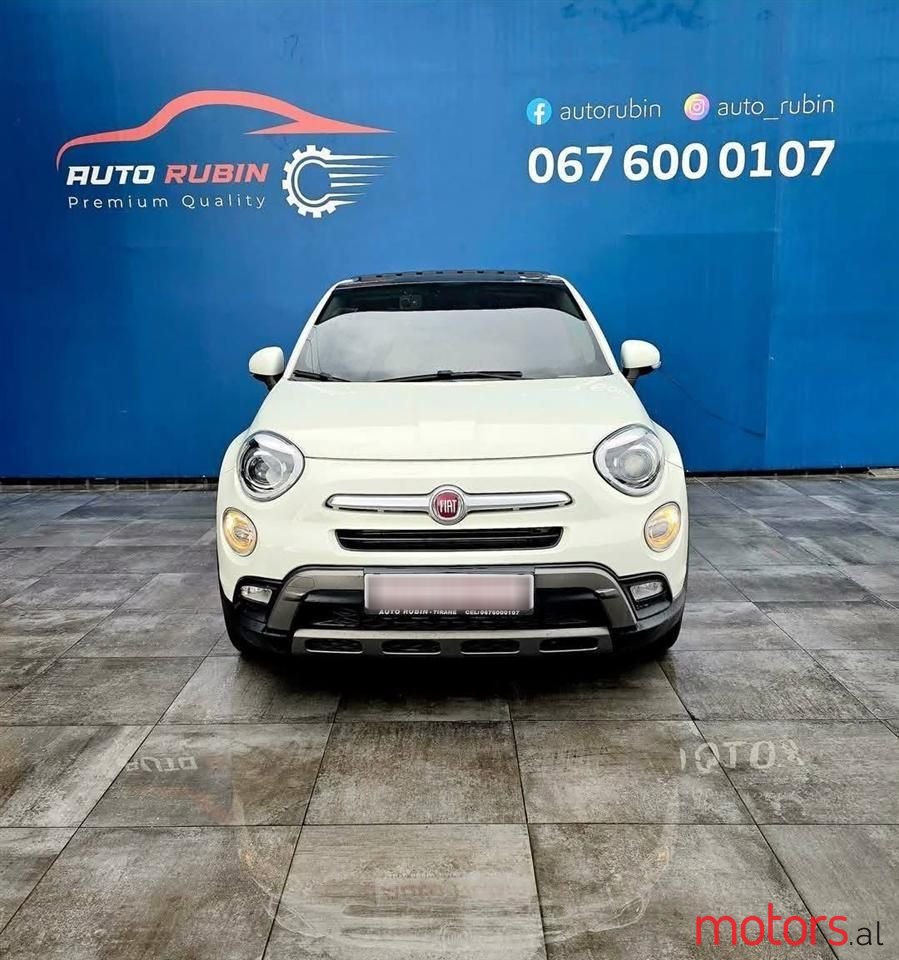 2017' Fiat 500X photo #2