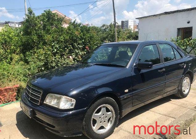 2000' Mercedes-Benz C-Class photo #1