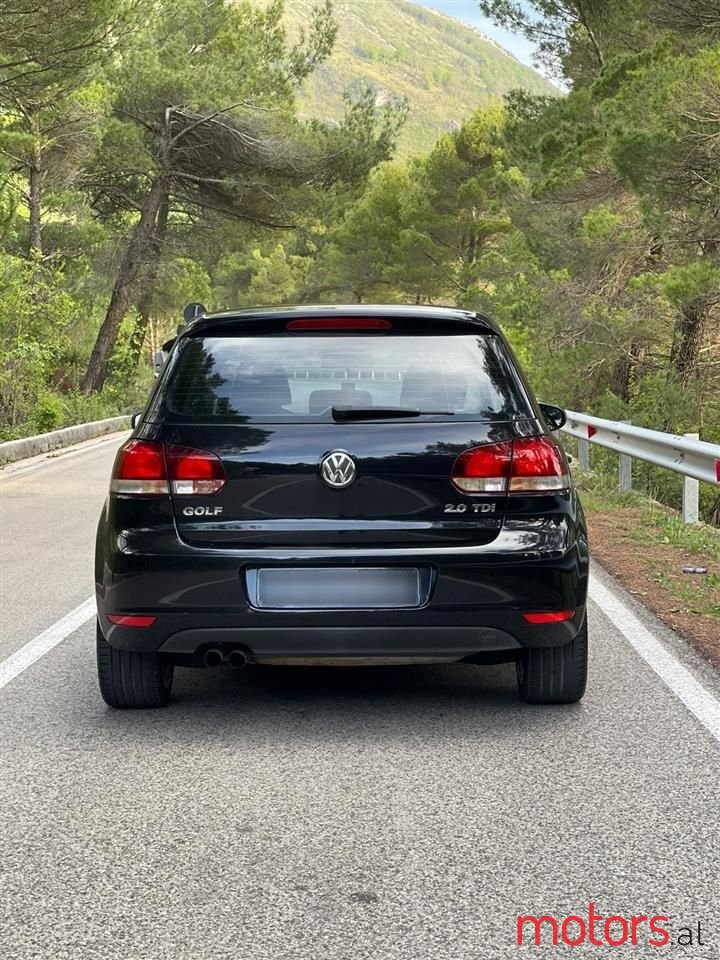 2010' Volkswagen Golf photo #5