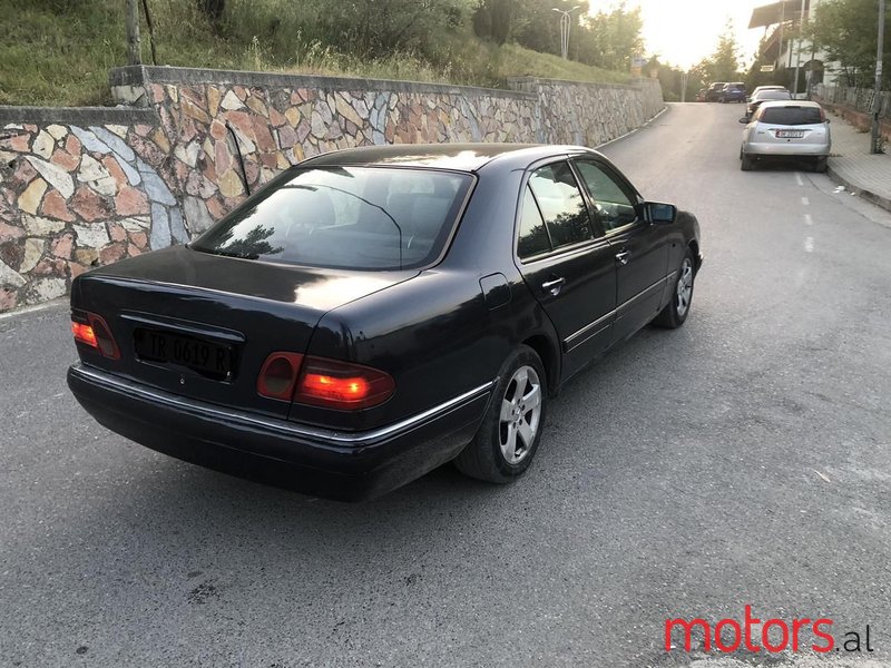 1997' Mercedes-Benz E 250 photo #4