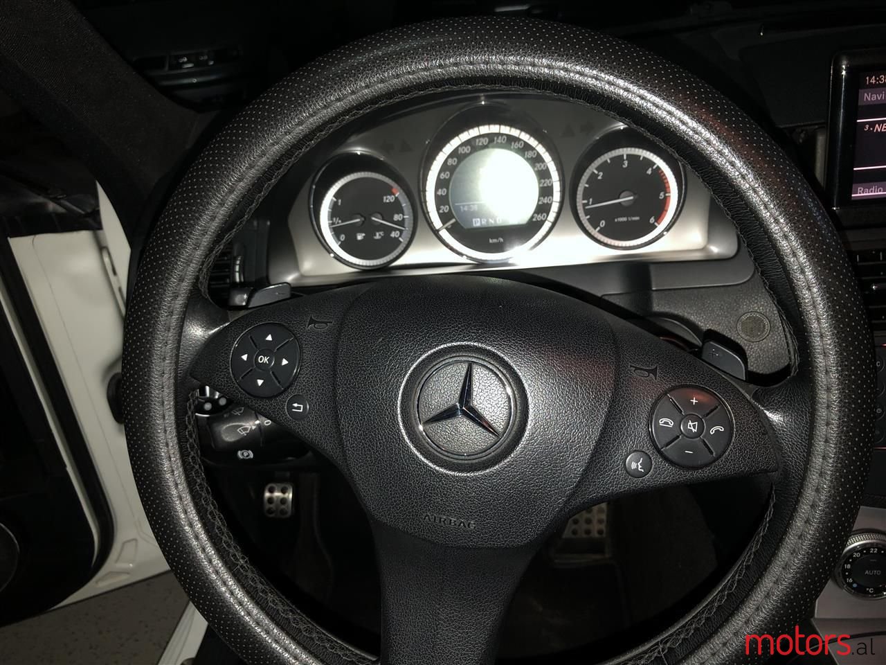 2009' Mercedes-Benz C 220 photo #2
