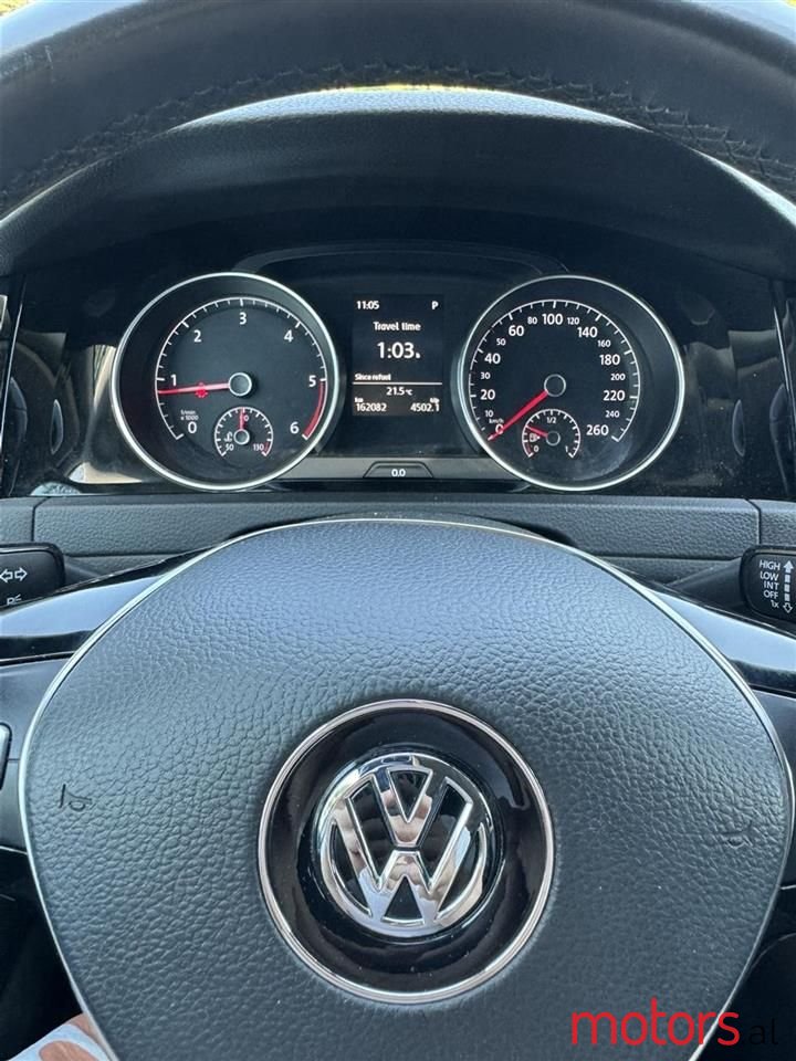 2014' Volkswagen Golf photo #6