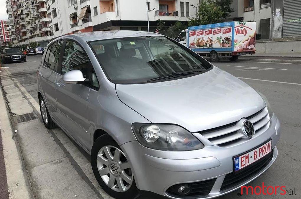 2007' Volkswagen Golf Plus photo #1