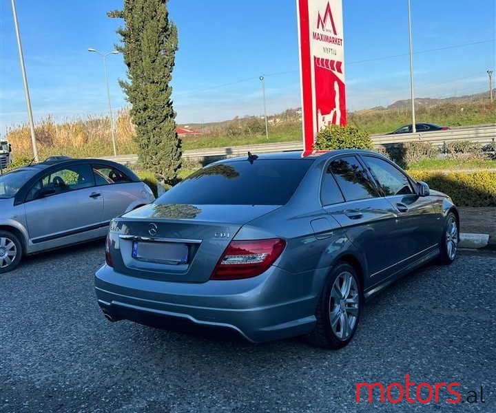 2013' Mercedes-Benz C 220 photo #2