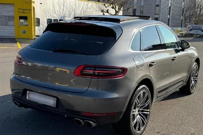 2015' Porsche Macan