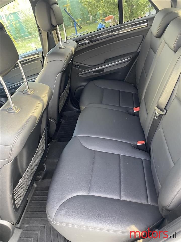 2011' Mercedes-Benz ML 350 photo #3