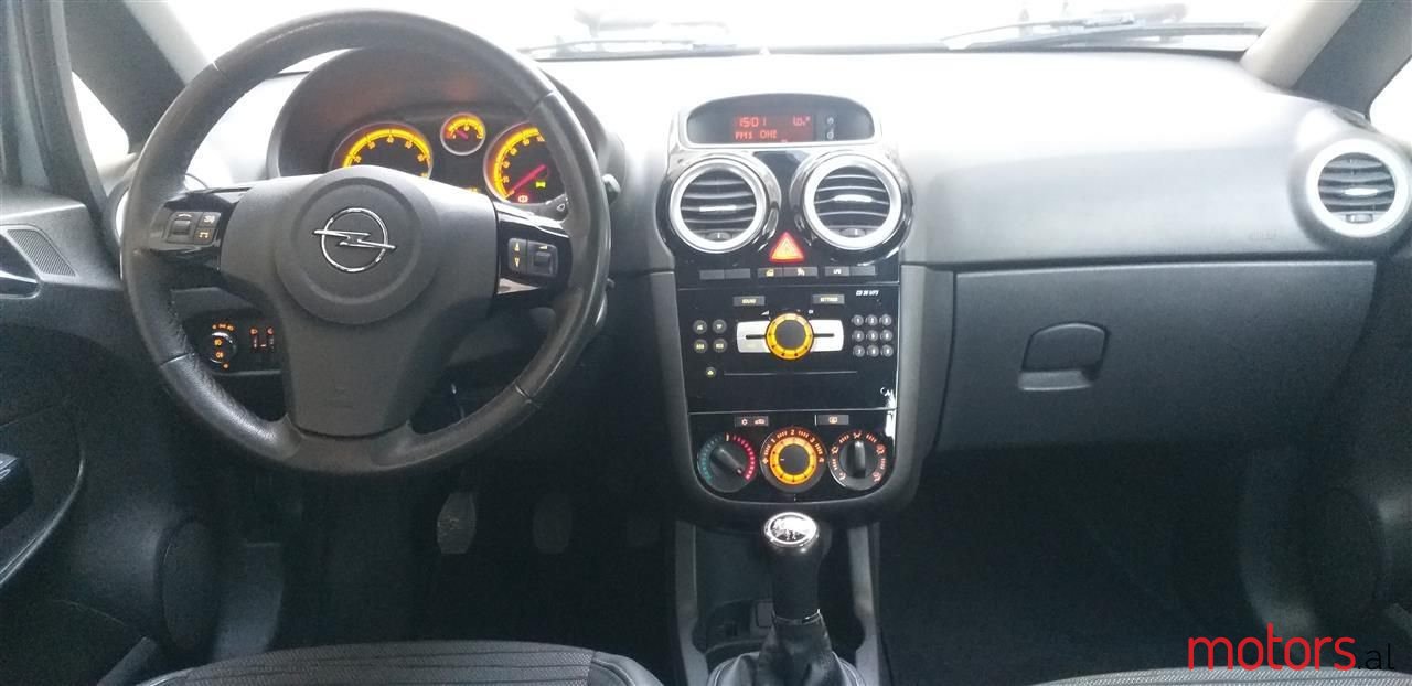 2014' Opel Corsa photo #2