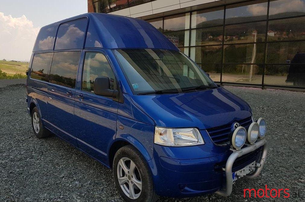 2007' Volkswagen T5 Multivan photo #1