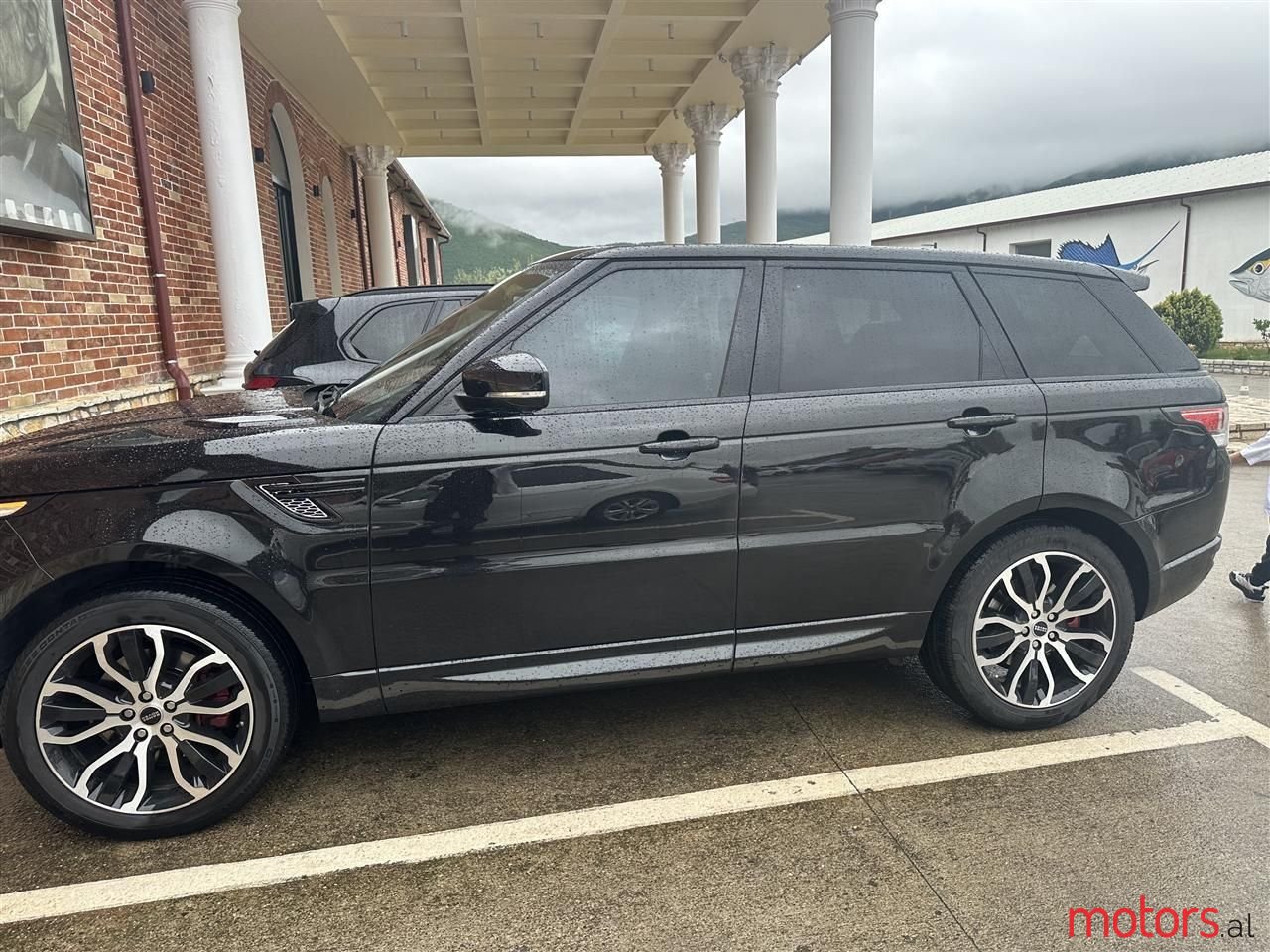 2014' Land Rover Range Rover Sport photo #4