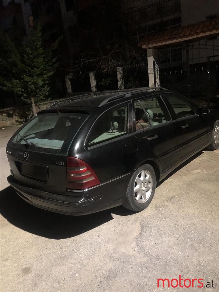 2002' Mercedes-Benz C 220 photo #2