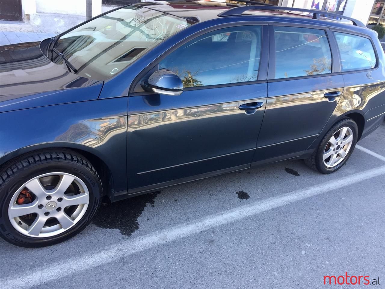 2006' Volkswagen Passat photo #2