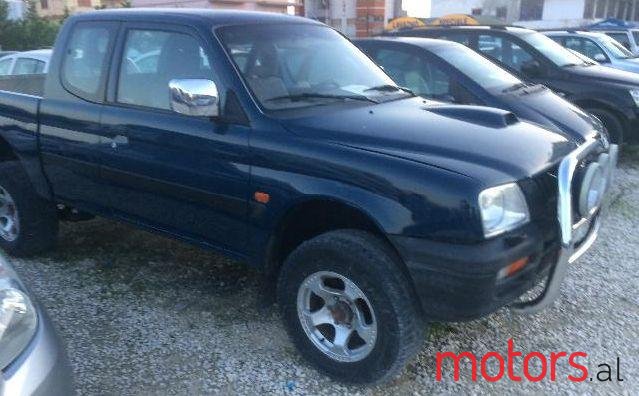 2000' Mitsubishi L200 photo #1
