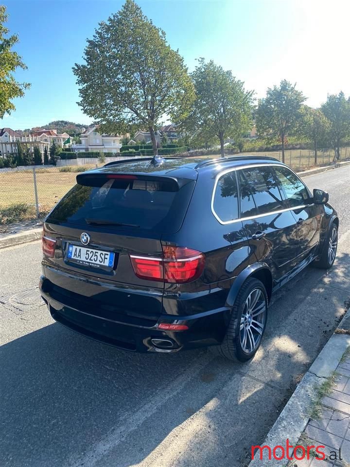 2010' BMW X5 photo #6