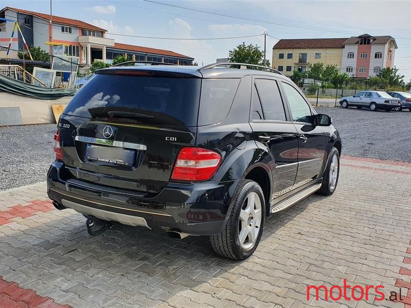 2005' Mercedes-Benz ML 320 photo #4