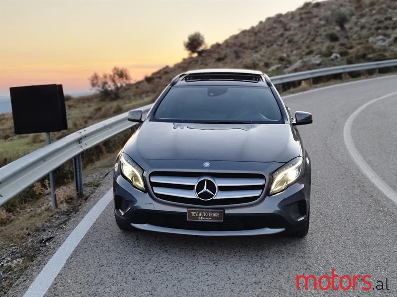 2015' Mercedes-Benz Gla 220 photo #3