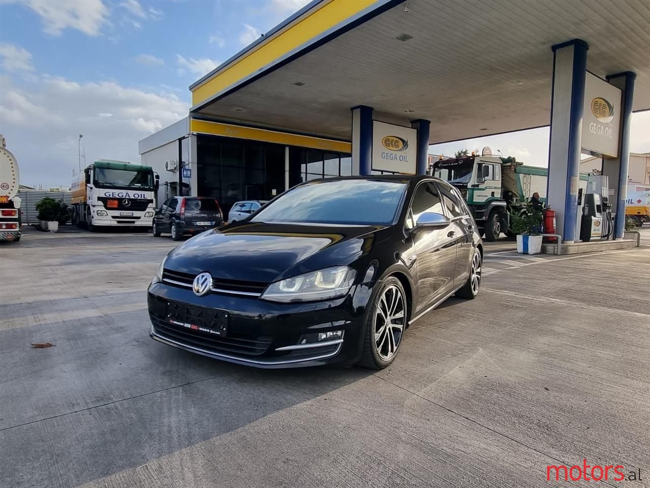 2014' Volkswagen Golf photo #5