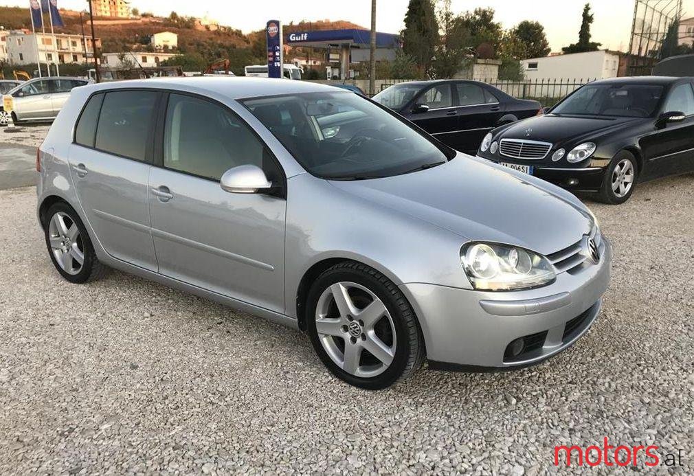 2008' Volkswagen Golf photo #1