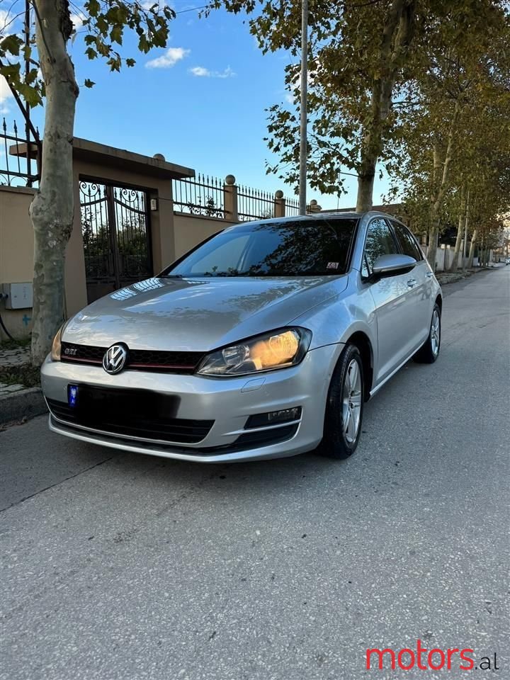 2013' Volkswagen Golf photo #5