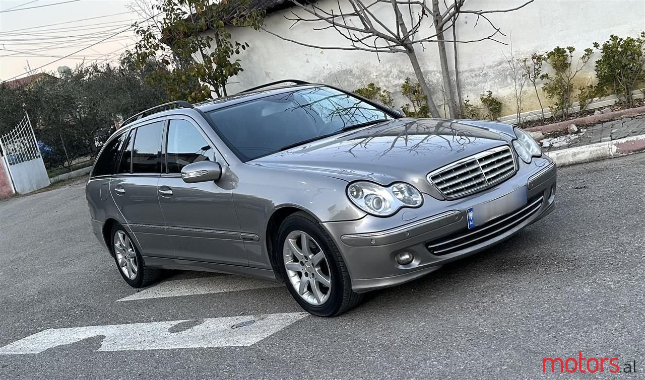 2006' Mercedes-Benz C 220 photo #1