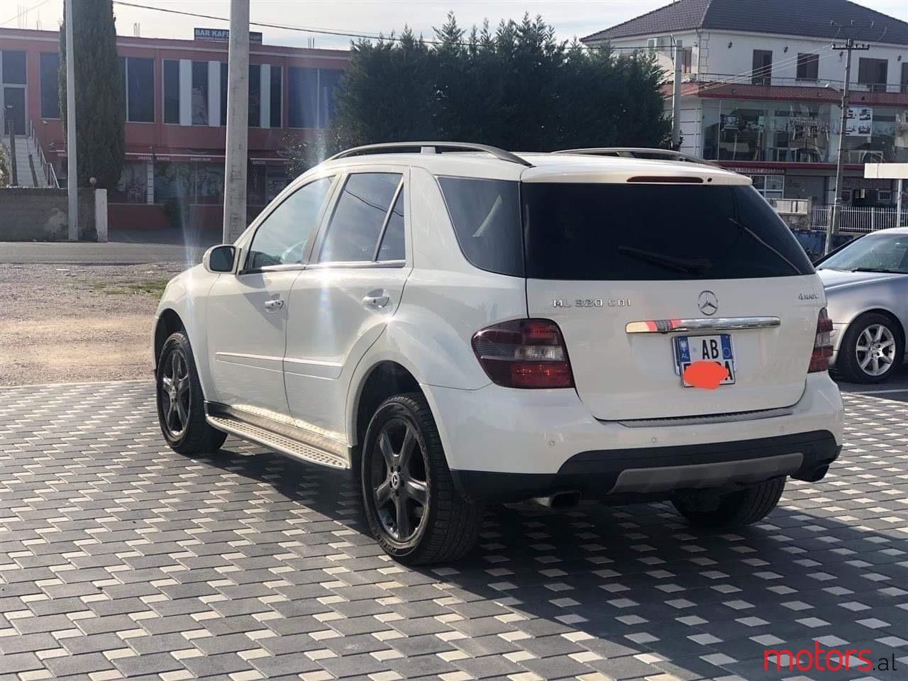 2009' Mercedes-Benz ML 320 photo #1