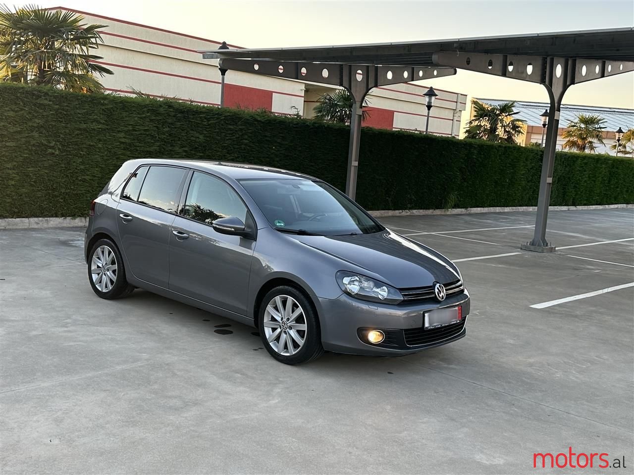 2009' Volkswagen Golf photo #1