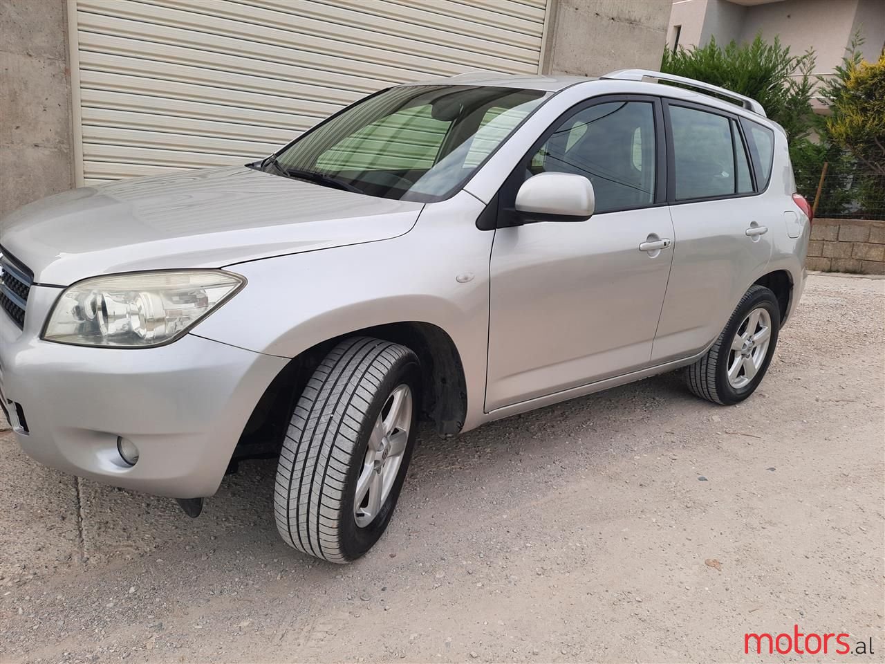 2006' Toyota RAV4 photo #2