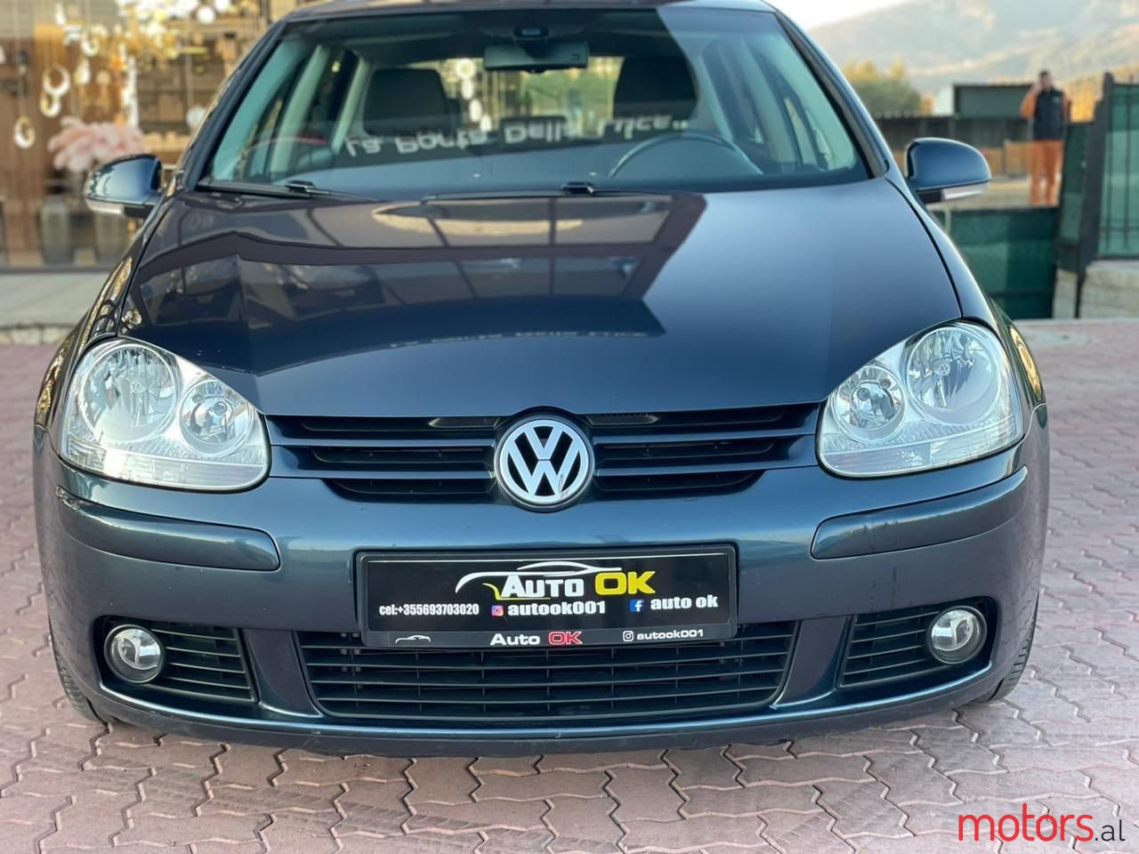 2008' Volkswagen Golf photo #5