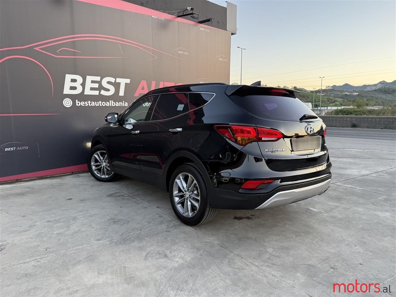 2016' Hyundai Santa Fe photo #4