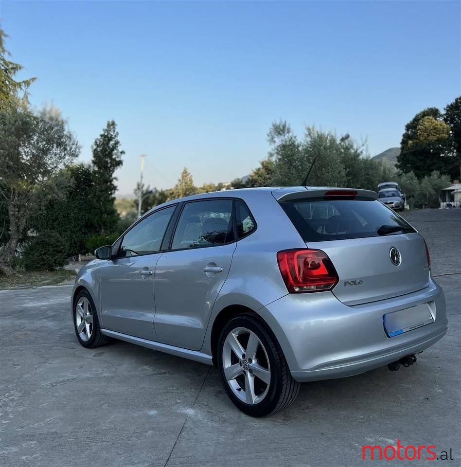 2010' Volkswagen Polo photo #6