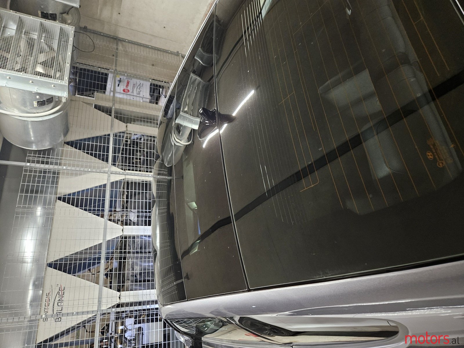 2012' Hyundai Veloster photo #4